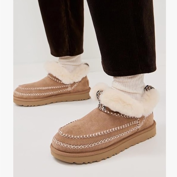 UGG Tan Suede Slippers with Fur Lining - Picture 3 of 8